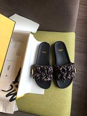 Fendi Brown Slides - 3