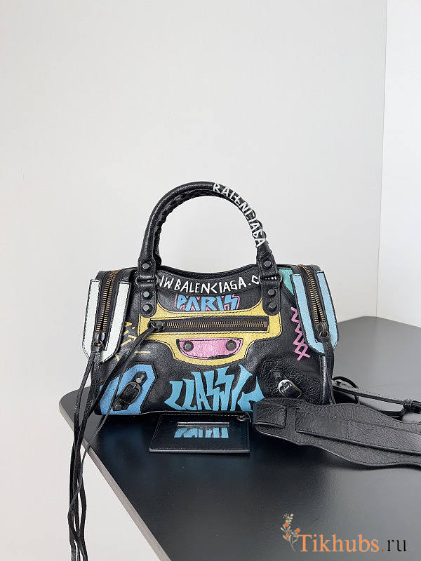 Balenciaga Graffiti Classic City 23x9x16cm - 1