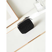 Chanel Mini Vanity Case Black 11x8.5x7cm - 4