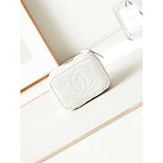 Chanel Mini Vanity Case White 11x8.5x7cm - 4