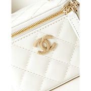 Chanel Mini Vanity Case White 11x8.5x7cm - 2