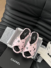 Chanel Pink Slides 02 - 1