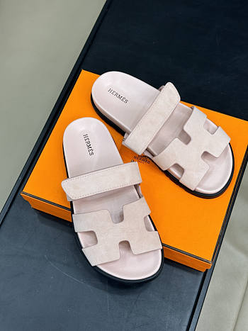 Hermes Chypre Sandal Pink