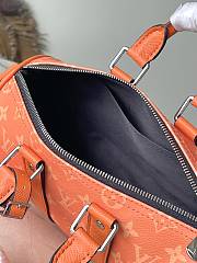 Louis Vuitton LV Keepall Bandoulière 25 Orange 25 x 15 x 11 cm - 6