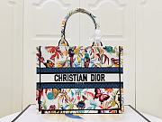 Dior Medium Book Tote White Multicolor Fantastica 36x27x16cm - 1