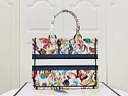 Dior Medium Book Tote White Multicolor Fantastica 36x27x16cm - 4