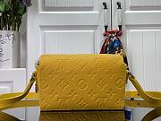 Louis Vuitton LV Steamer Wearable Wallet Yellow 18 x 11 x 6.5 cm - 5