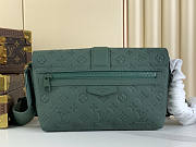 Louis Vuitton LV S-Cape Messenger Forest Green 28 x 16 x 10 cm - 4