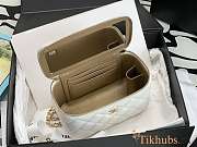 Chanel Vanity White Lambskin Gold 17cm - 4