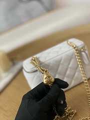 Chanel Vanity With Heart Chain White Caviar 17cm - 3