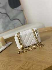 Chanel Vanity With Heart Chain White Caviar 17cm - 4