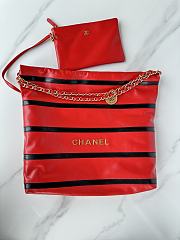 Chanel 22 Large Handbag Red Black 39x42x8cm - 2