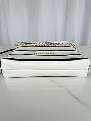 Chanel 22 Large Handbag White Black 39x42x8cm - 3