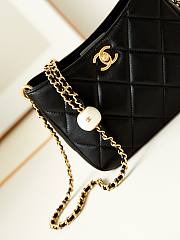 Chanel 24S Hobo Black Bag 13x18x7cm - 6