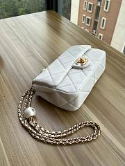 Chanel 24s Small Flap Bag White Lambskin 20.5x13x6.5cm - 5