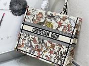 Dior Large Book Tote White Multicolor 42cm - 2