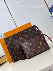 Louis Vuitton LV Trio Toilet Pouch 25 x 20 x 5.5 cm - 1