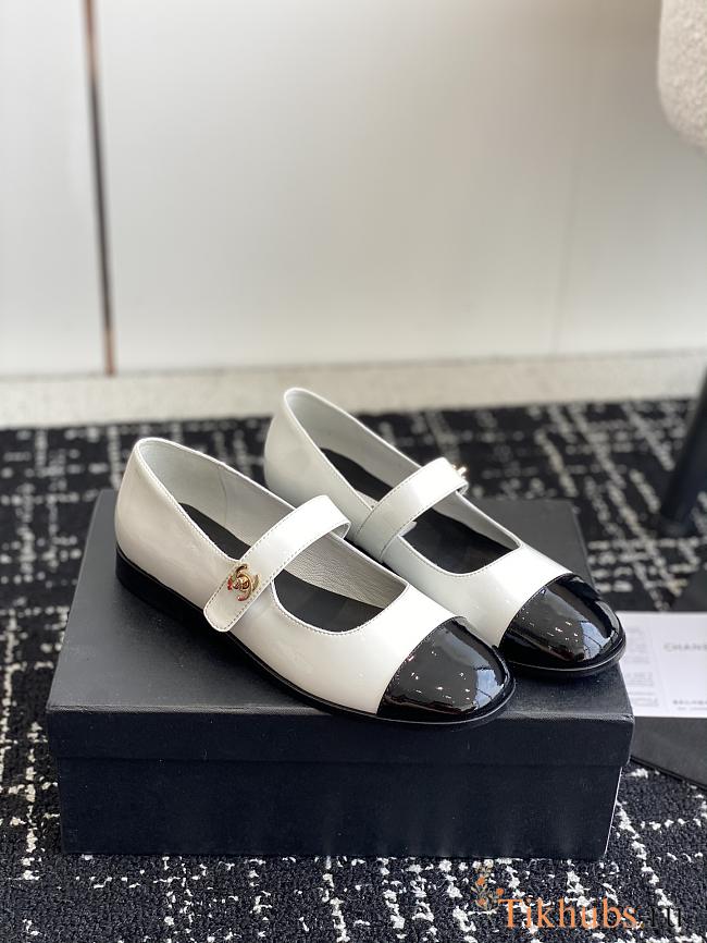 Chanel Ballerina Flat White Black Patent - 1