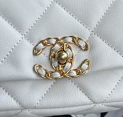 Chanel 19 Waist Belt Bag Lambskin White Gold 20x11x5.5cm - 2