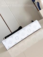 Louis Vuitton LV Gaston Bag White 22 x 14.5 x 4.5 cm - 3