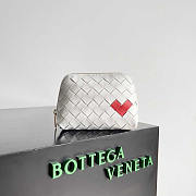 Bottega Veneta Intrecciato Beauty Pouch White 16.5x10.5x9cm - 1