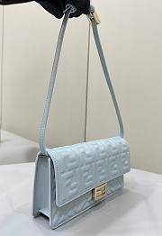 Fendi Baguette Bag Light Blue Chain 21x5x11.5cm - 2