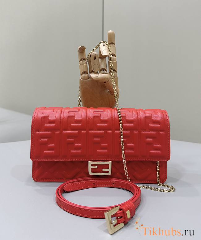 Fendi Baguette Bag Red Chain 21x5x11.5cm - 1