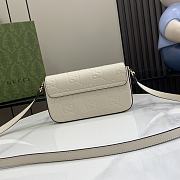 Gucci GG Super Mini Shoulder Bag White 21x13.5x3cm - 5