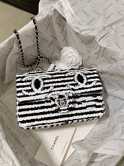 Chanel Small Flap Bag Sequins 13x21x8cm - 1