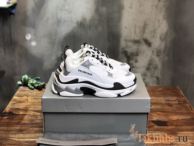 Balenciaga Triple S Black White Sneaker - 1