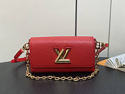 Louis Vuitton LV Twist West Pochette Red 19 x 10.5 x 6.5 cm - 1