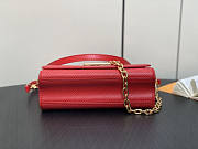 Louis Vuitton LV Twist West Pochette Red 19 x 10.5 x 6.5 cm - 3