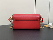 Louis Vuitton LV Twist West Pochette Red 19 x 10.5 x 6.5 cm - 5