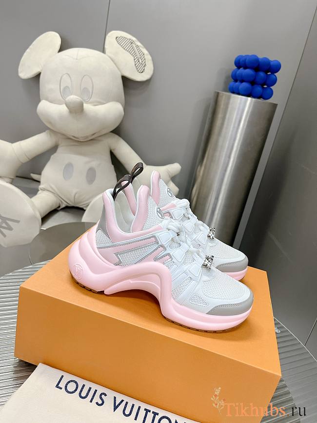 Louis Vuitton LV Trainers Archlight Pink Sneaker - 1