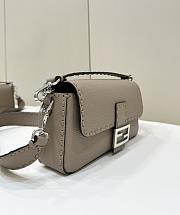 Fendi Baguette Dove Grey Selleria Bag 27x15x6cm - 4