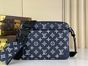 Louis Vuitton LV Trio Messenger G65 Navy Blue 25 x 18.5 x 7 cm - 1