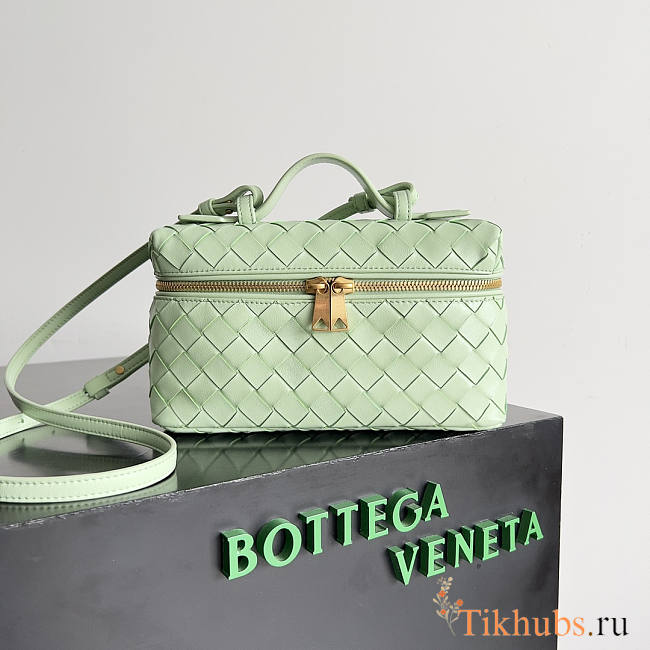 Bottega Veneta Vanity Case Crossbody Bag Mint 22x12.5x5cm - 1