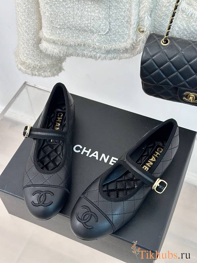 Chanel Ballerina Black Flat - 1