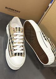 Burberry Sneaker - 3