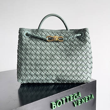 Bottega Veneta Medium Andiamo Green Aloe 32.5x24x12cm