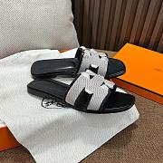 Hermes Oran Black White Slides - 4