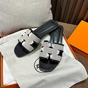 Hermes Oran Black White Slides - 2