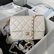 Chanel 23B Flap Bag White Gold Lambskin 23x16x10cm - 1