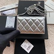 Chanel Wallet Silver Lambskin Chain 11x7cm - 2