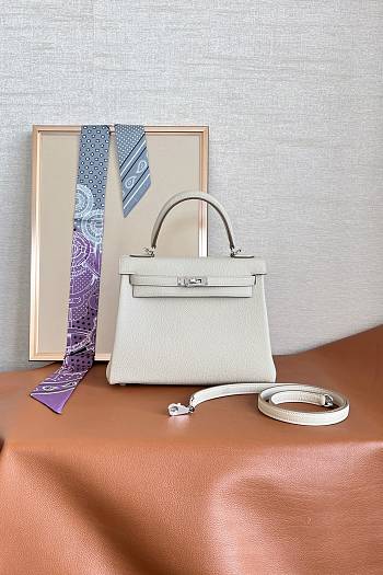 Hermes Kelly 25 Togo White Silver Hardware 25cm