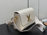 Louis Vuitton LV Twist MM White Epi Smooth 23 x 17 x 9.5 cm - 4