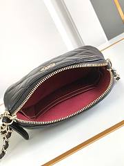 Chanel Clutch With Chain Lambskin Black 16x11x2.5cm - 5