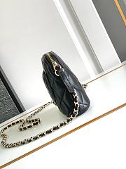 Chanel Clutch With Chain Lambskin Black 16x11x2.5cm - 4