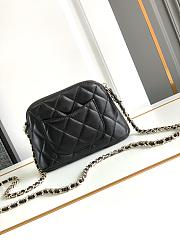 Chanel Clutch With Chain Lambskin Black 16x11x2.5cm - 3