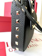 Valentino Garavani Rockstud Black Bag 19x13.5x3cm - 5